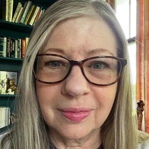 Meet your Posher, Pamela